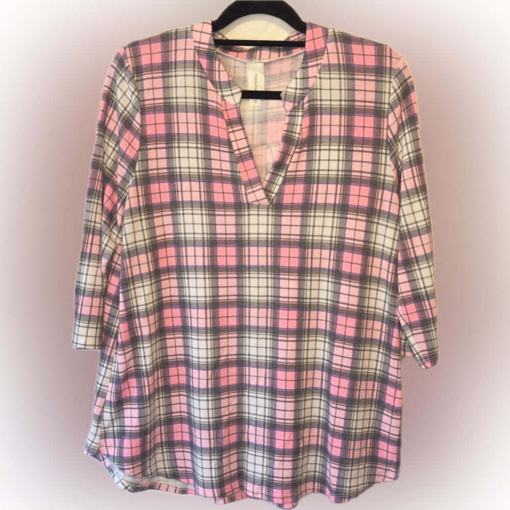 HoneyMe Stretchy Flannel Plaid, Generous Size Med, Could Fit Lg, Like New